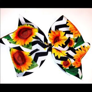 Large Sunflower Bow ✨FREE SHIPPING ON 5+ BOWS✨